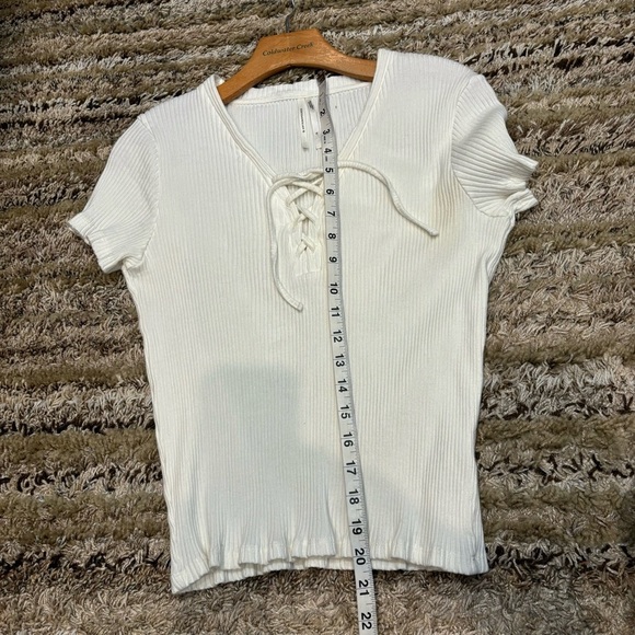 Anthropologie XL White Ribbed Lace-Up Top short sleeve fitted - Picture 8 of 9